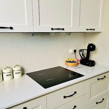Cozy Charming Apartment In Old Bakery Street La Valette Extérieur photo