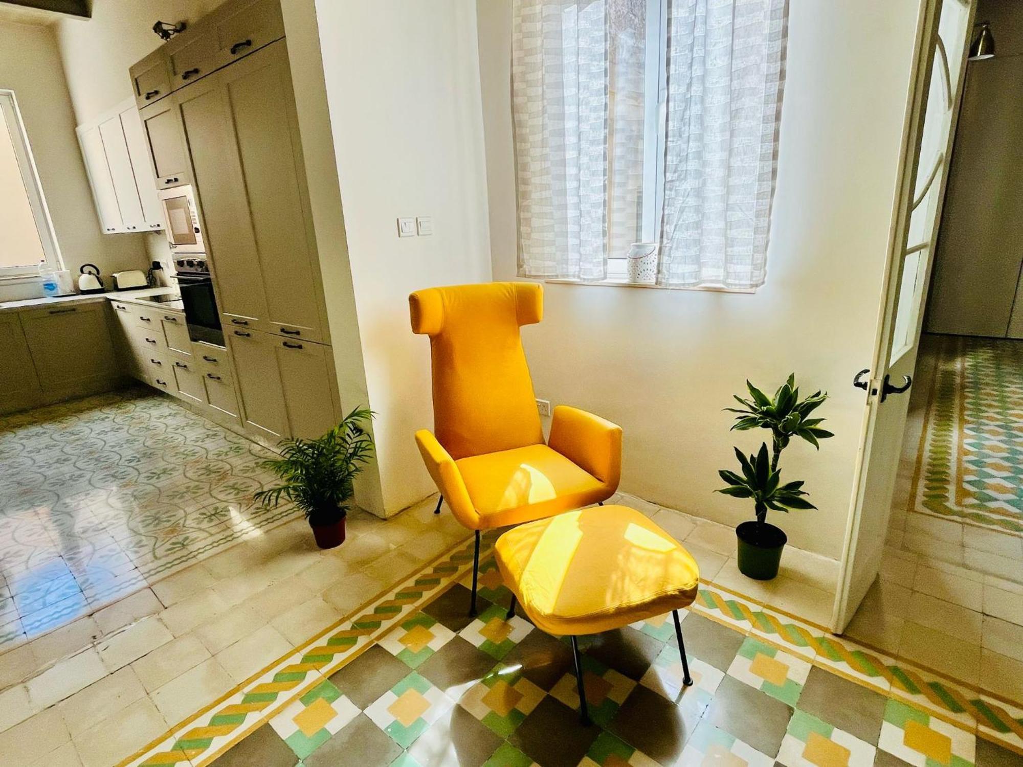Cozy Charming Apartment In Old Bakery Street La Valette Extérieur photo