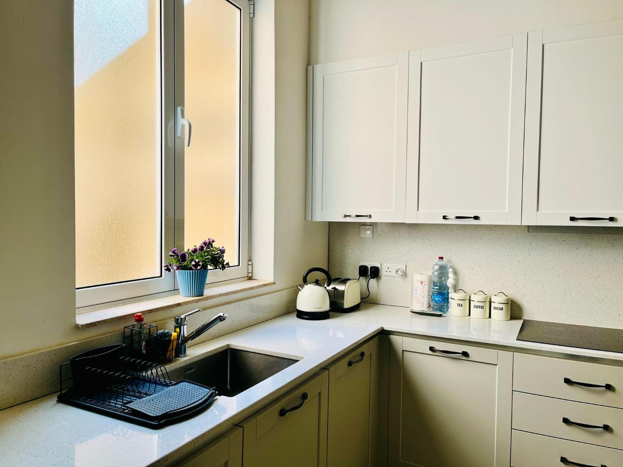 Cozy Charming Apartment In Old Bakery Street La Valette Extérieur photo